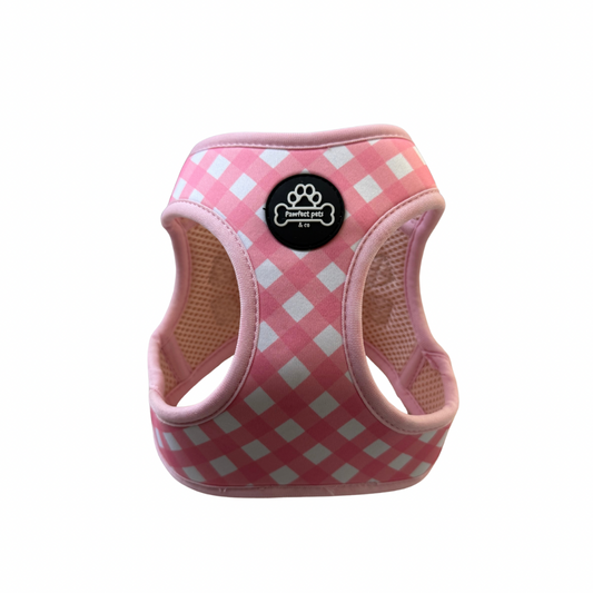 Gingham step in harness