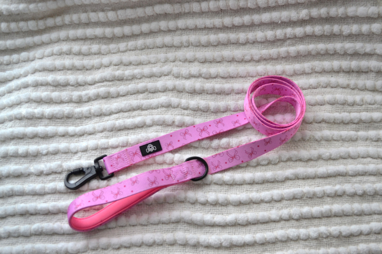 Bow-tiful every day leash